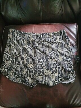 Splash Snake Bottom Shorts Sz XL